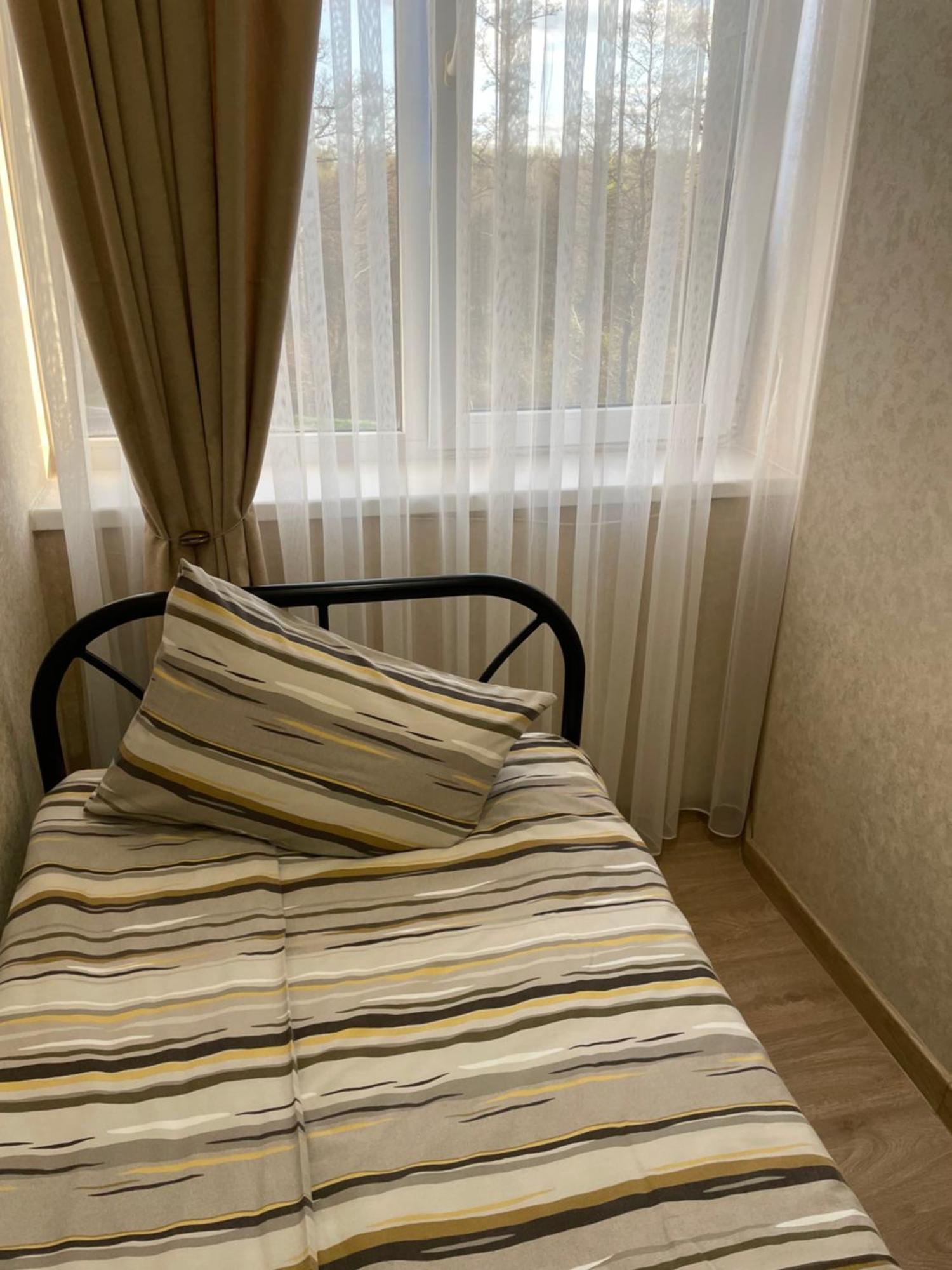 Mini Hotel Leon Lalovo Exteriör bild