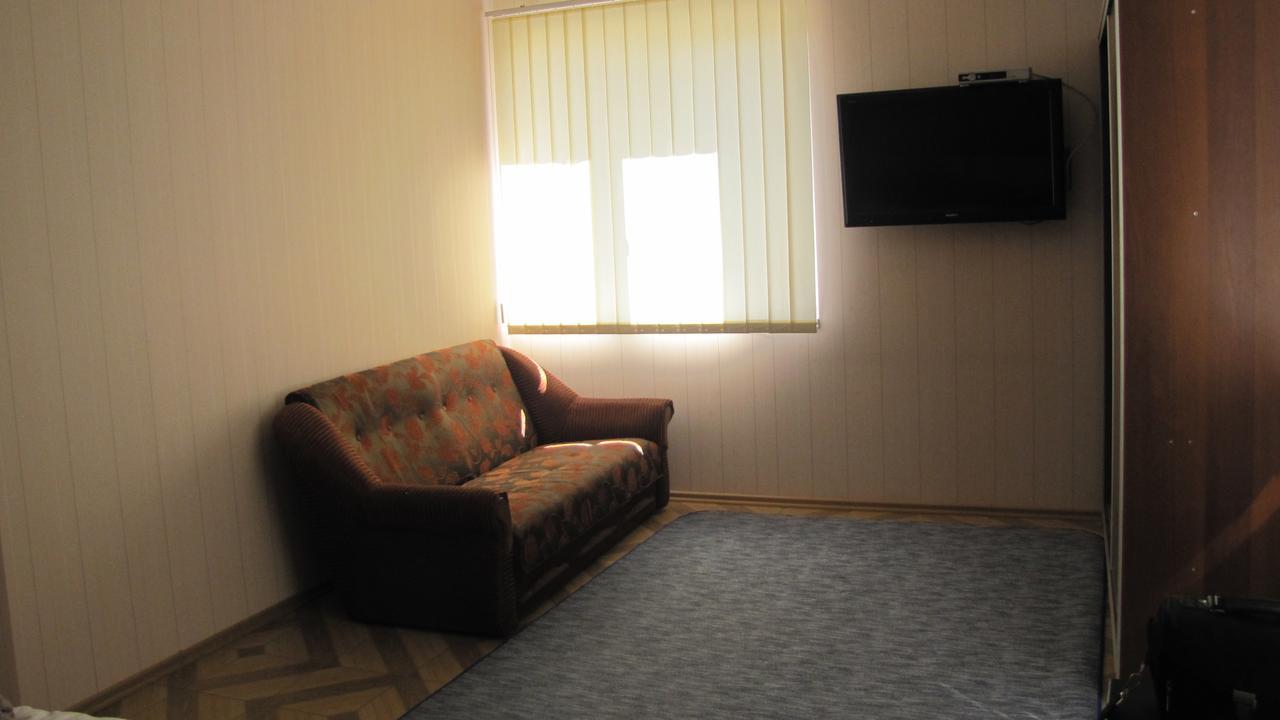 Mini Hotel Leon Lalovo Exteriör bild